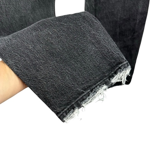 Good American Good Mom Jeans High Waist in Black226 Size 2/26 Distressed - Picture 11 of 16